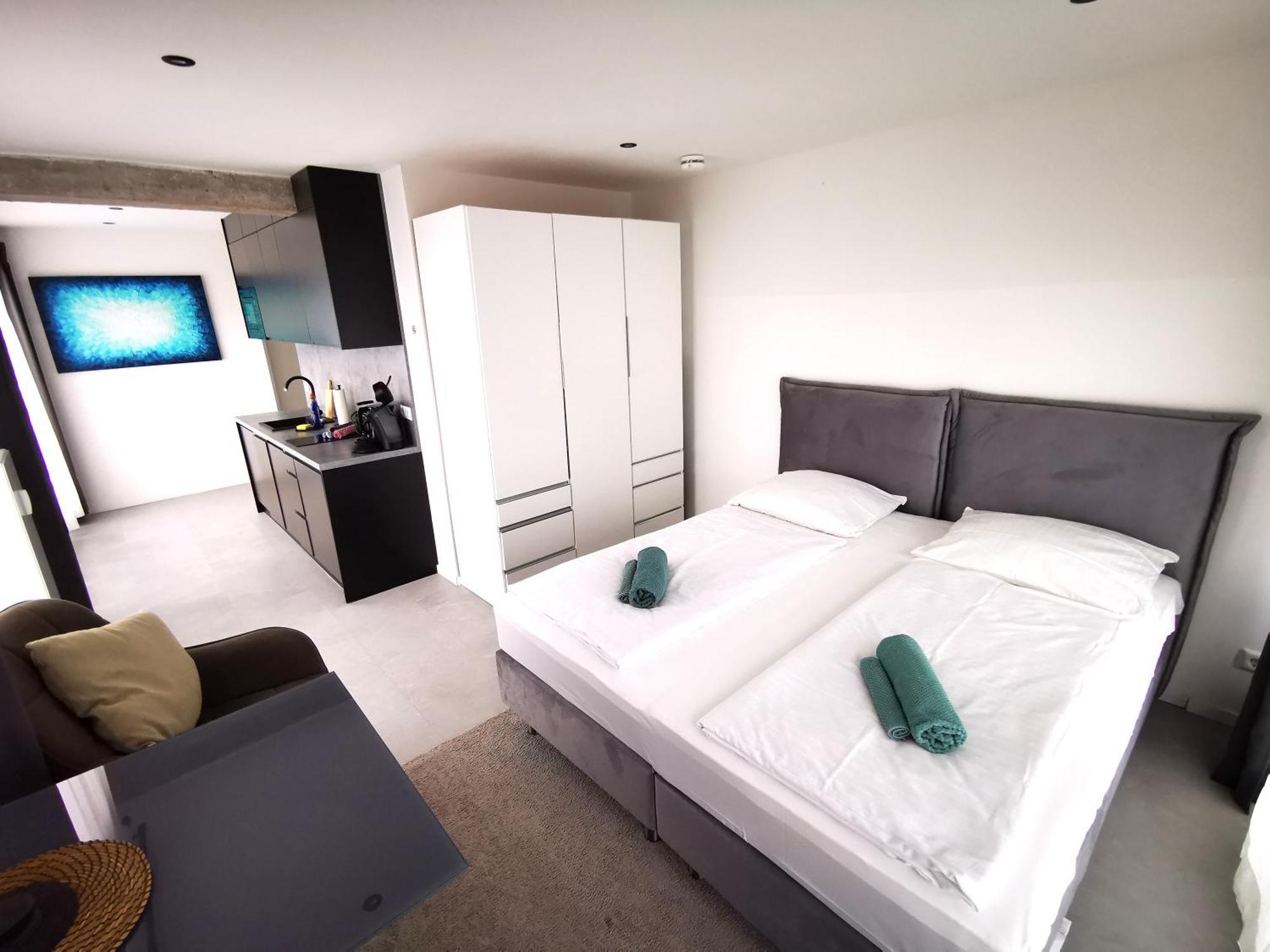 Apartament Hh 01 By Rockchair - Superhost Status - Modernes Mit Sonnigem Balkon & Premium Boxspringbetten In Winterhude - Geheimtipp *